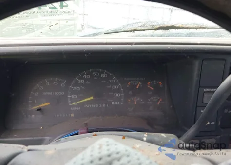 1998 Chevrolet K1500 Fleetside z USA, uszkodzony, nr VIN 2GCEK19R3W1223282